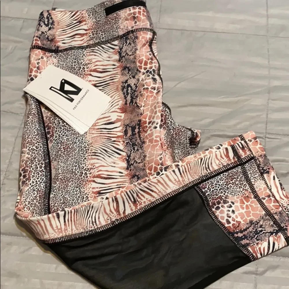 KI Features Workout crops with mesh